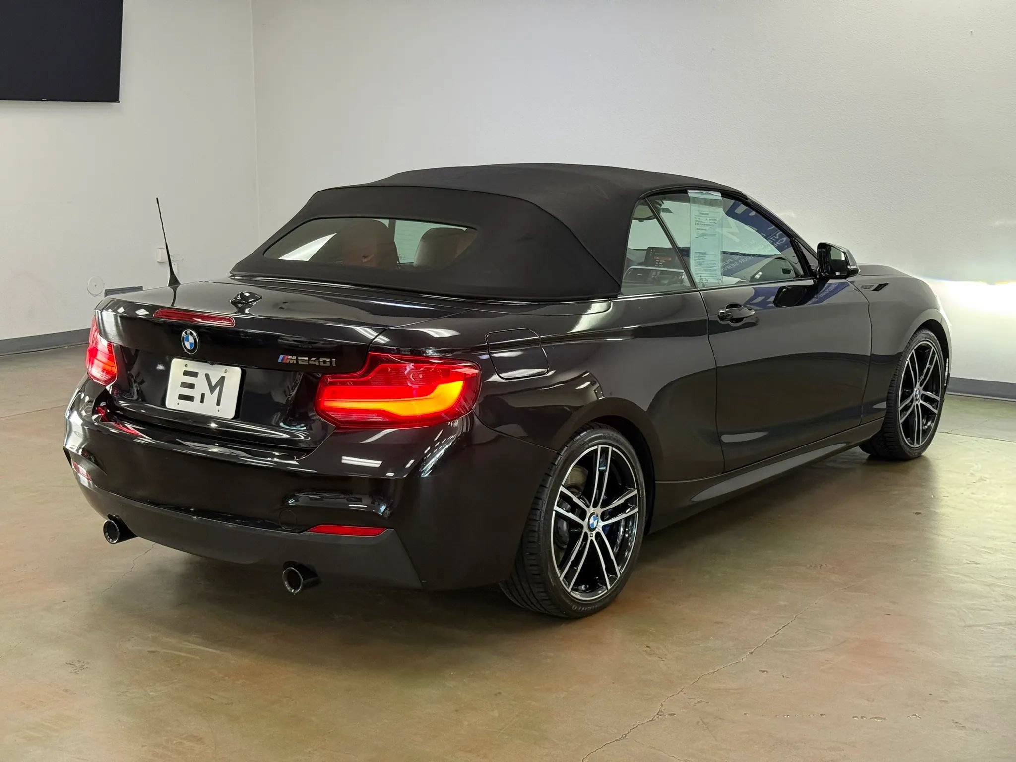 Used 2018 BMW M240i Convertible RWD image 7