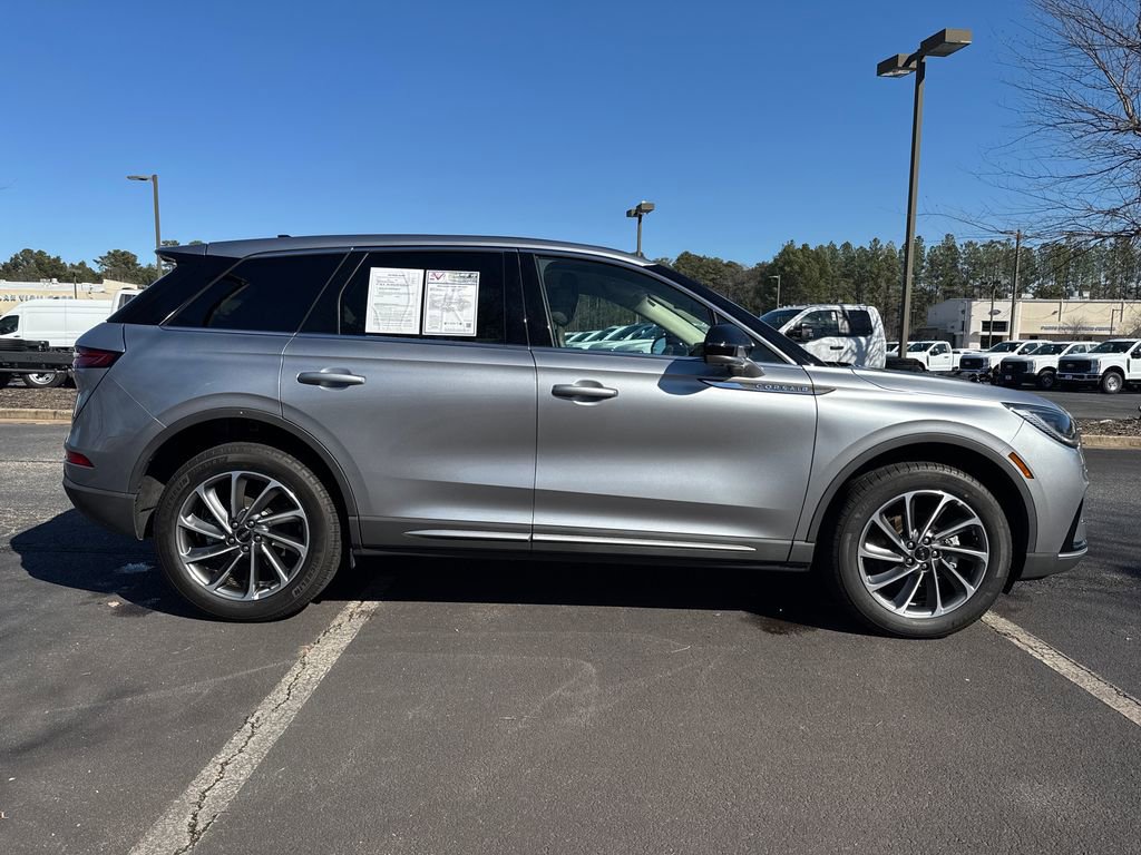 Used 2023 Lincoln Corsair FWD w/ Equipment Group 101A image 4