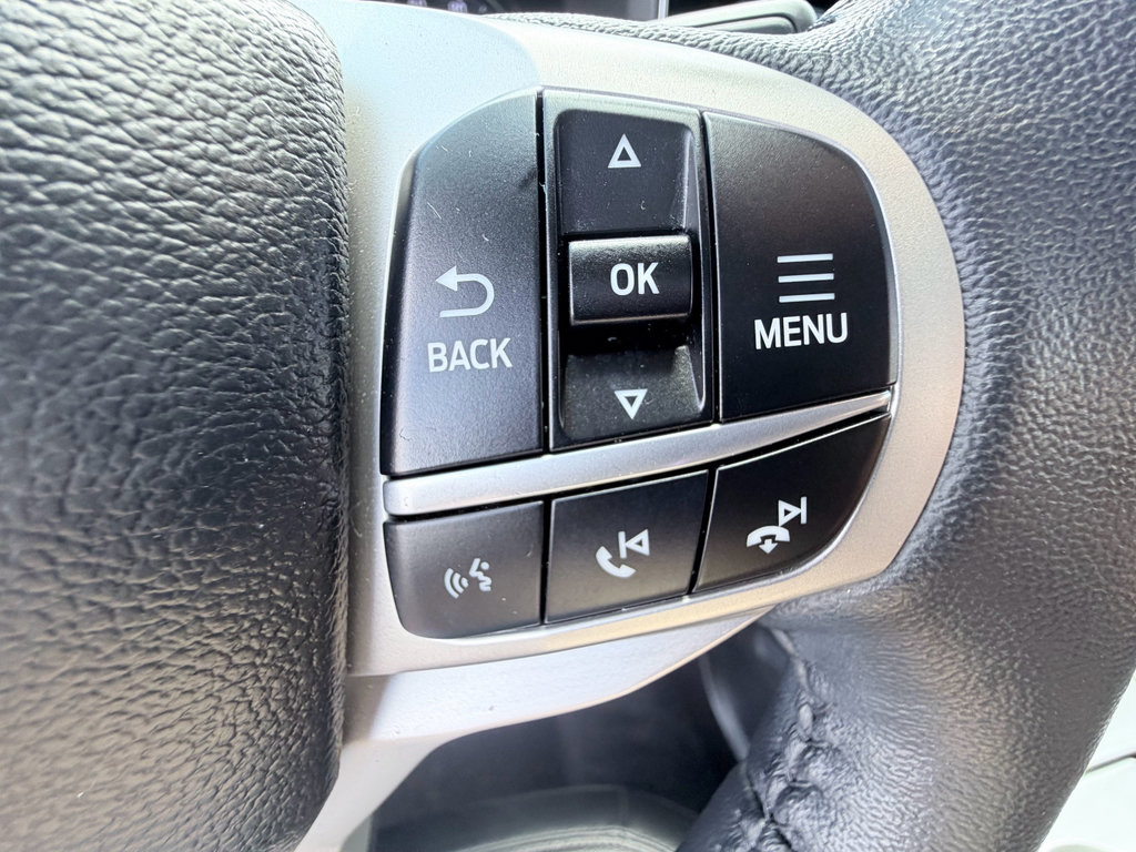 Used 2023 Ford Explorer Limited w/ Limited Technology Package RWD image 15