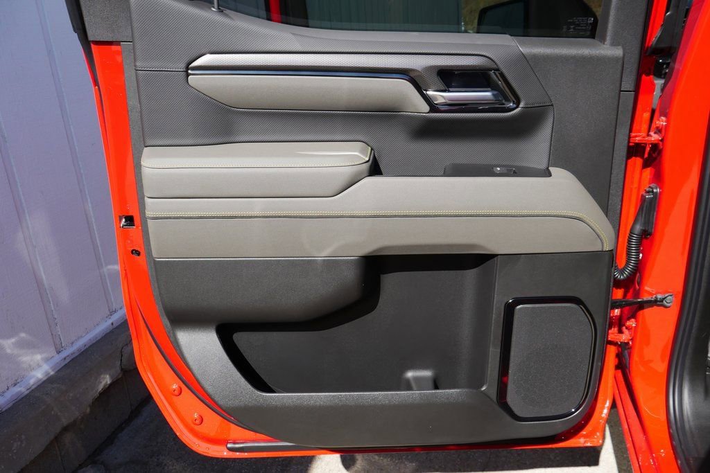 New 2026 Chevrolet Silverado 1500 ZR2 w/ Dark Appearance Package image 34