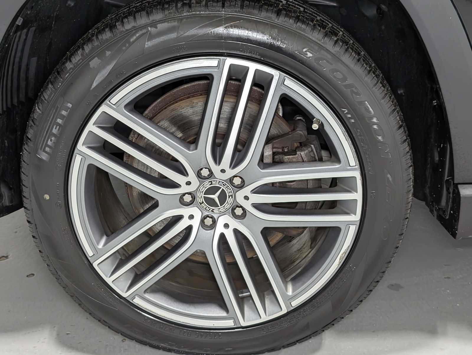 Certified 2024 Mercedes-Benz GLS 450 4MATIC image 3