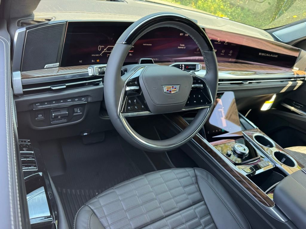 New 2025 Cadillac Escalade ESV Sport Platinum w/ LPO, ONYX Package image 3