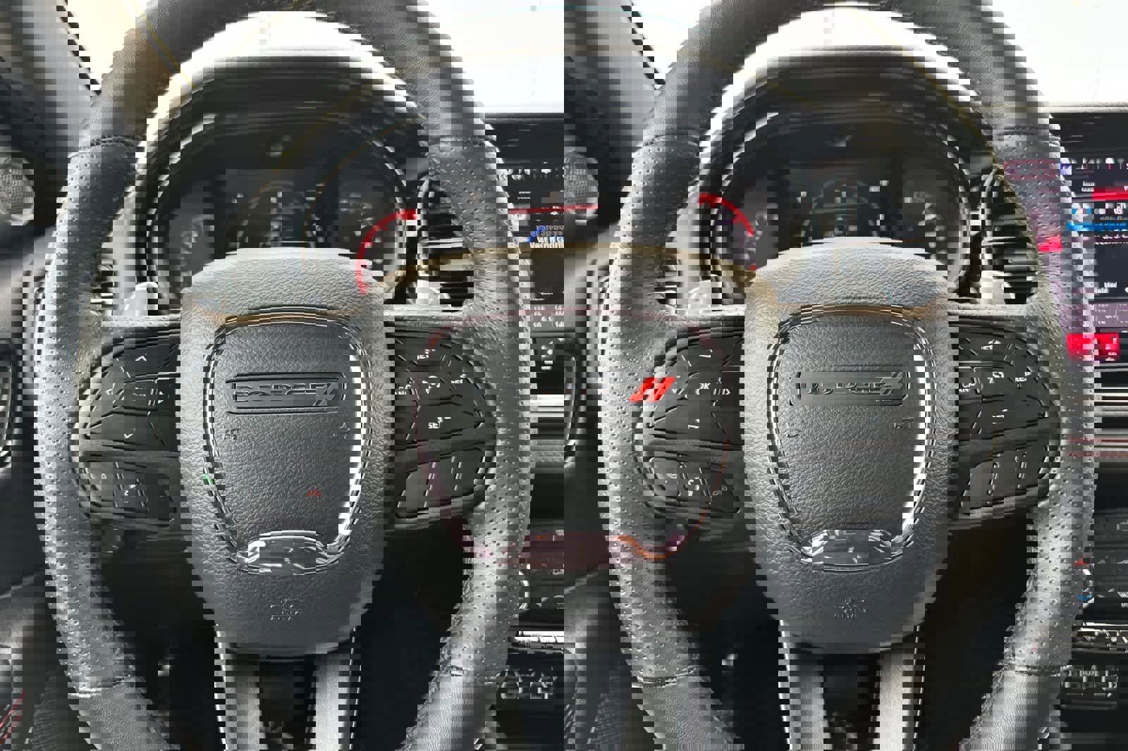 Used 2025 Dodge Durango GT image 24