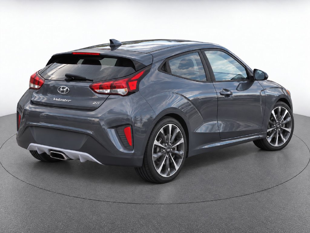 Used 2019 Hyundai Veloster 2.0 Premium FWD image 4