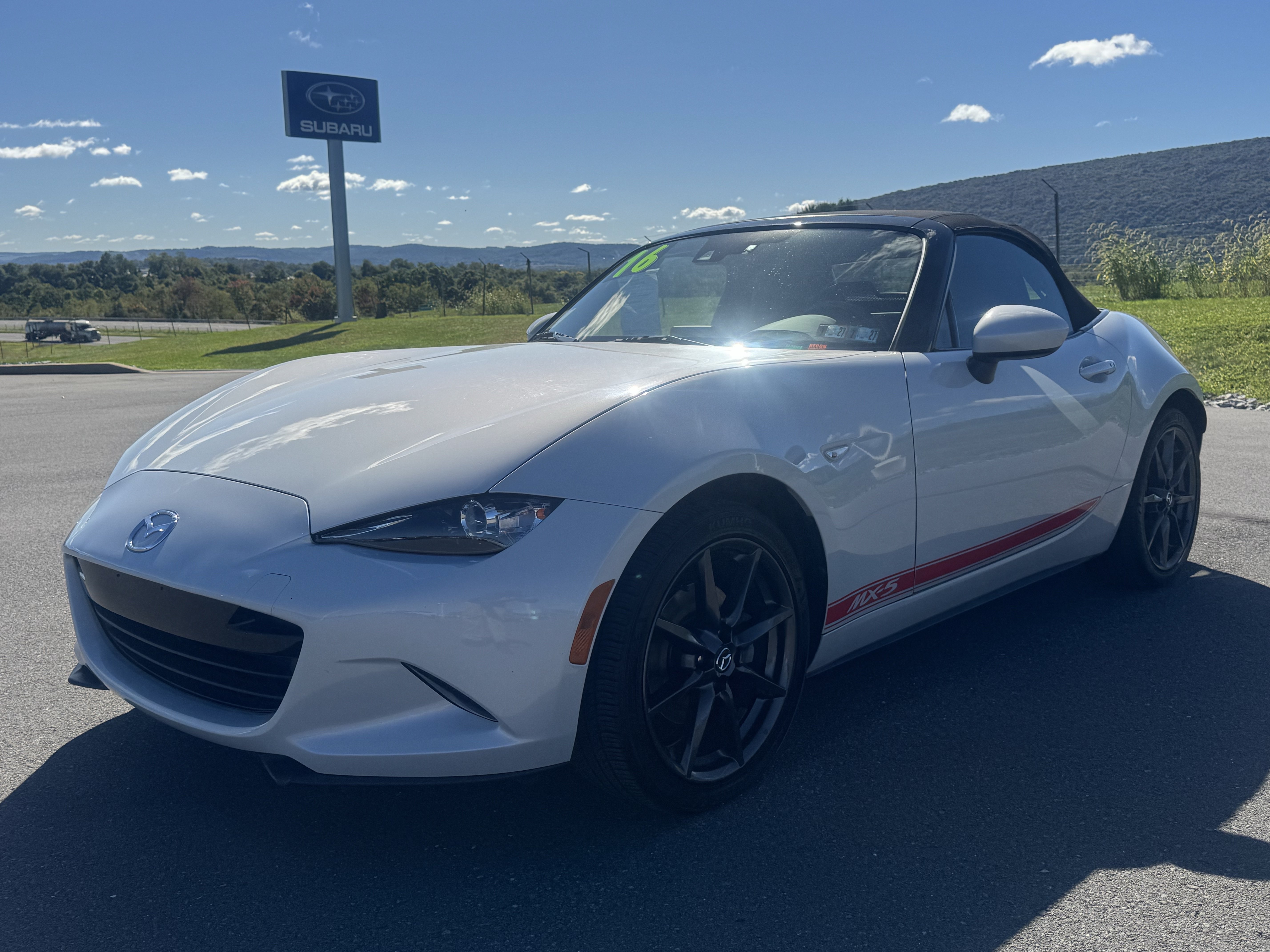 Used 2016 MAZDA MX-5 Miata Grand Touring RWD image 7
