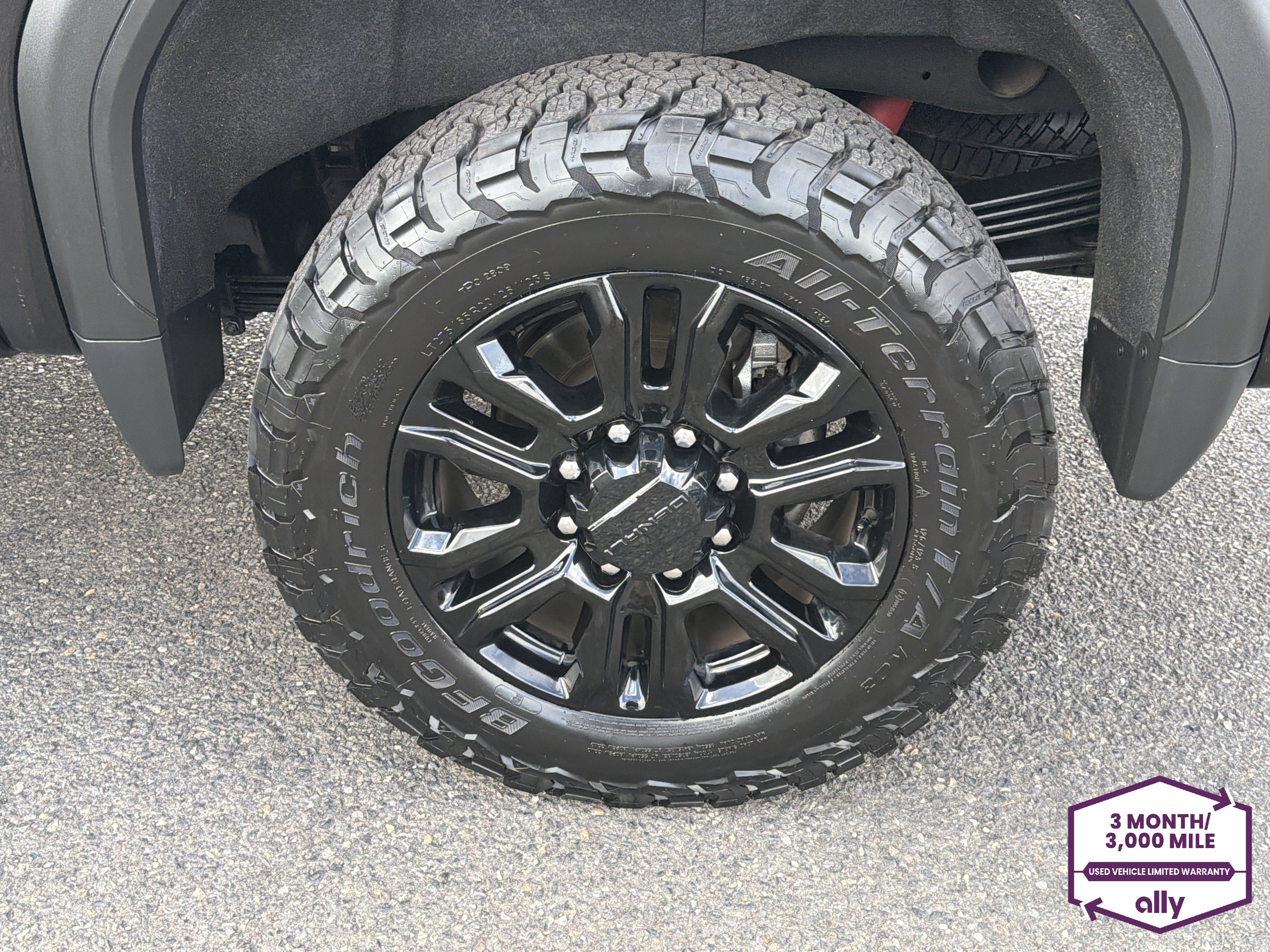 Used 2023 GMC Sierra 2500 Denali w/ Denali Black Diamond Edition AWD/4WD image 24