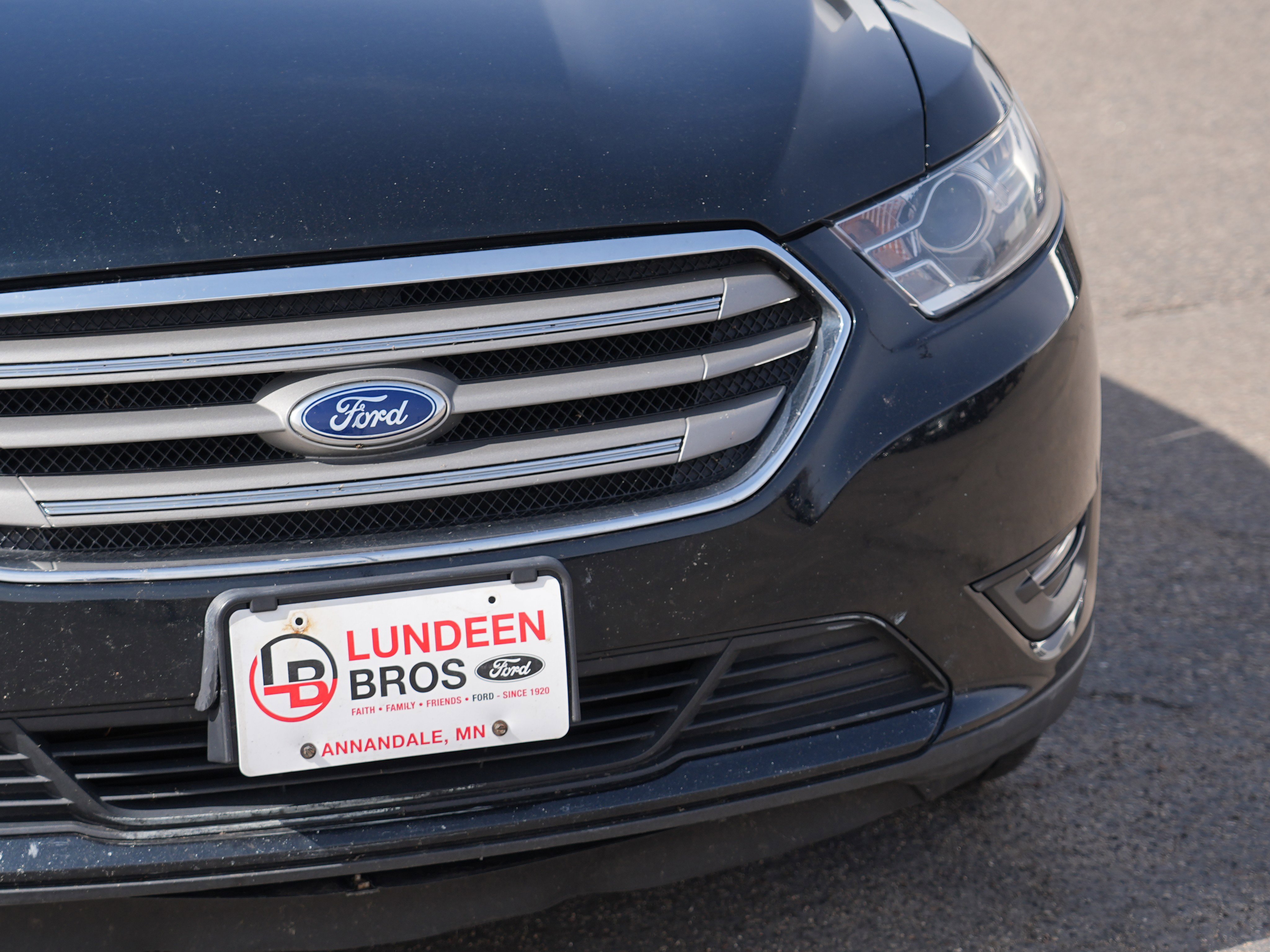 Used 2015 Ford Taurus SEL w/ Equipment Group 201A image 11