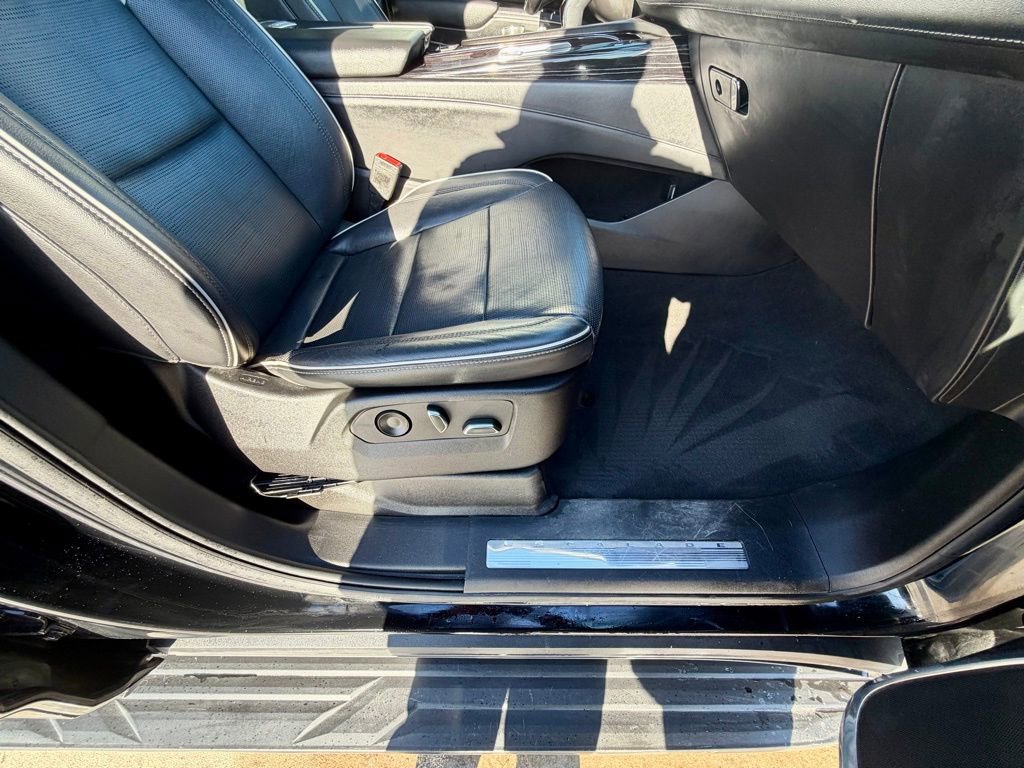 Used 2023 Cadillac Escalade ESV Sport image 24