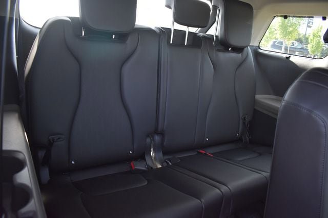 New 2026 Kia Carnival EX FWD image 14