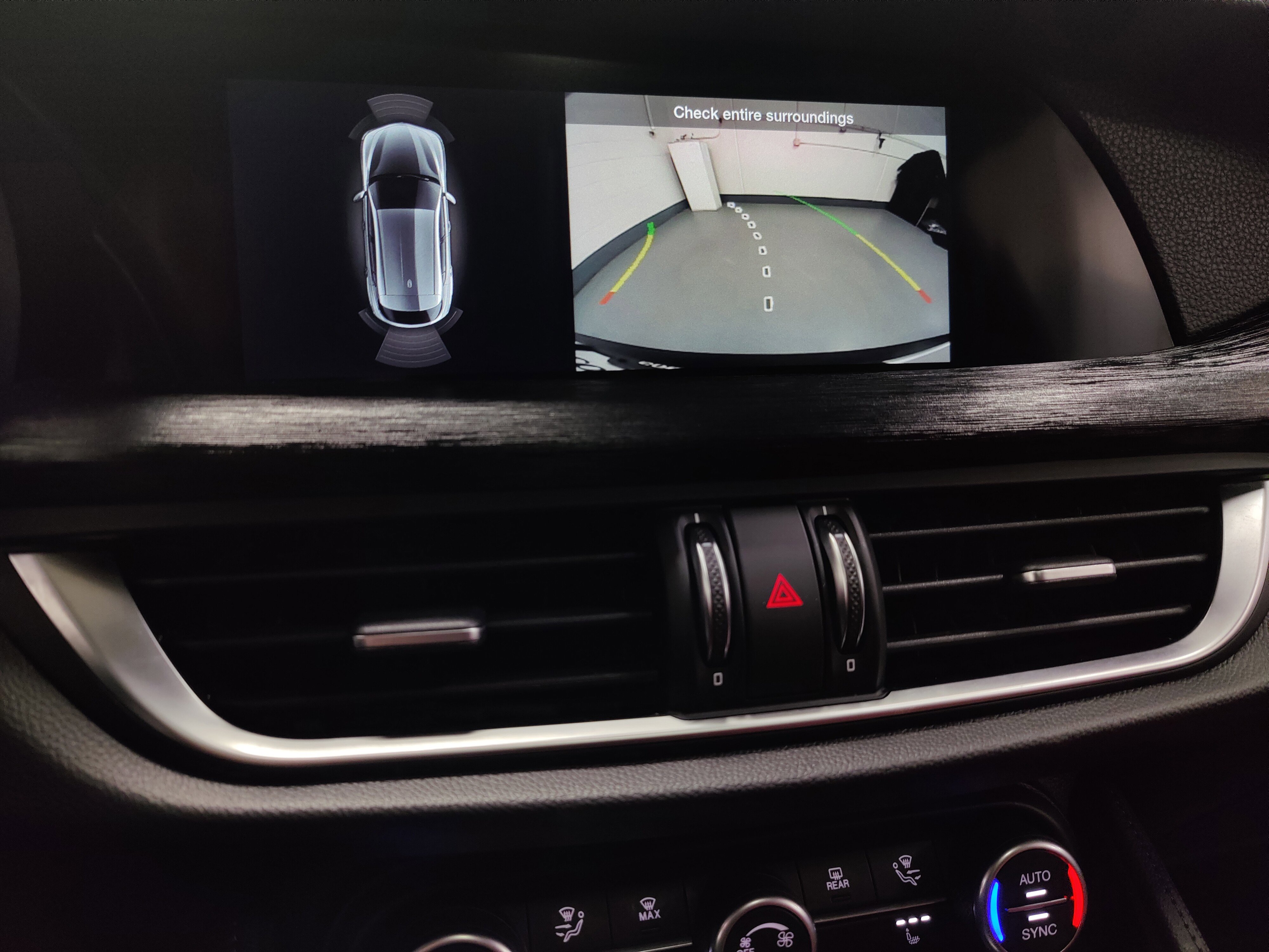 Used 2024 Alfa Romeo Stelvio Sprint image 25