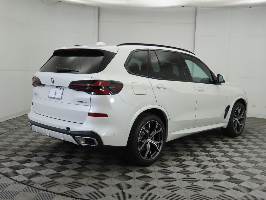 New 2026 BMW X5 xDrive40i w/ M Sport Package image 5
