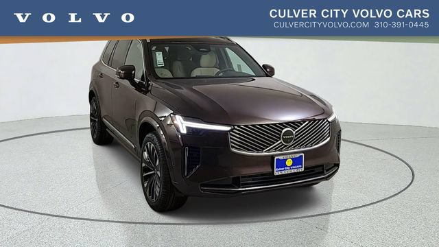 New 2026 Volvo XC90 B5 Plus w/ Protection Package Premier