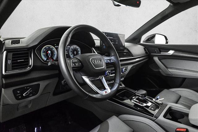 Certified 2024 Audi Q5 e Premium Plus w/ Premium Plus Package image 11