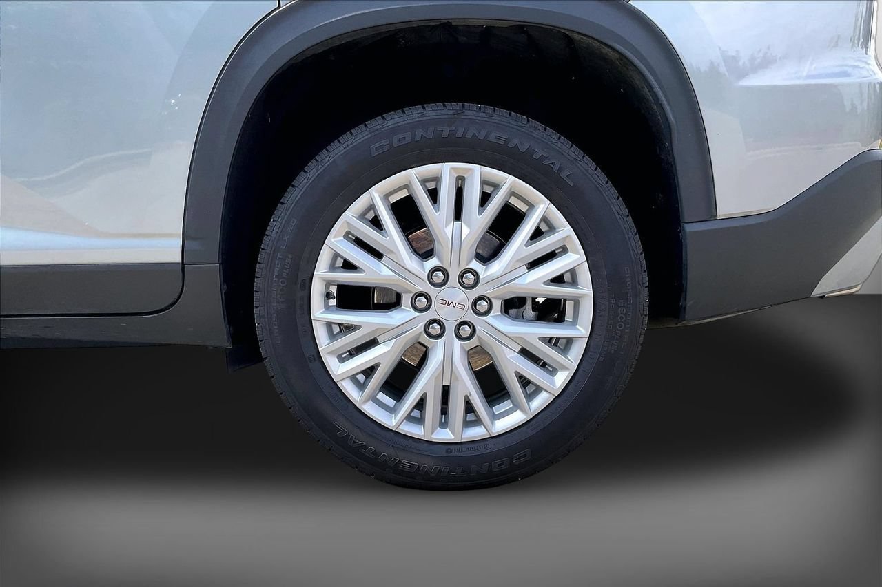 Used 2025 GMC Acadia Elevation w/ Elevation Premium Package FWD image 36