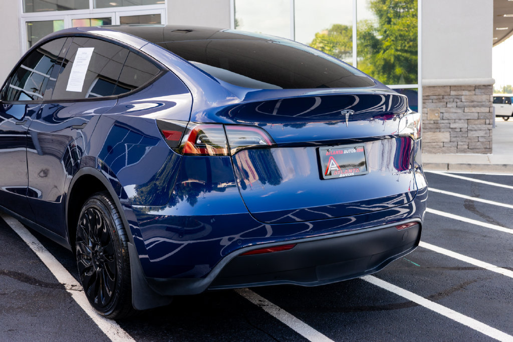 Used 2022 Tesla Model Y Long Range AWD/4WD image 56