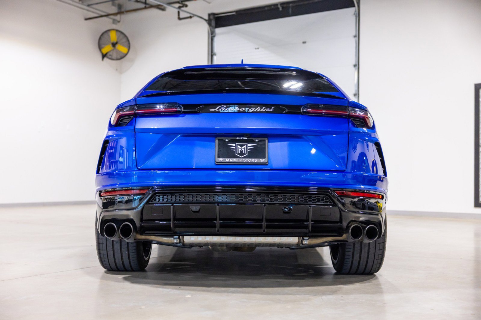 Used 2022 Lamborghini Urus AWD/4WD image 5