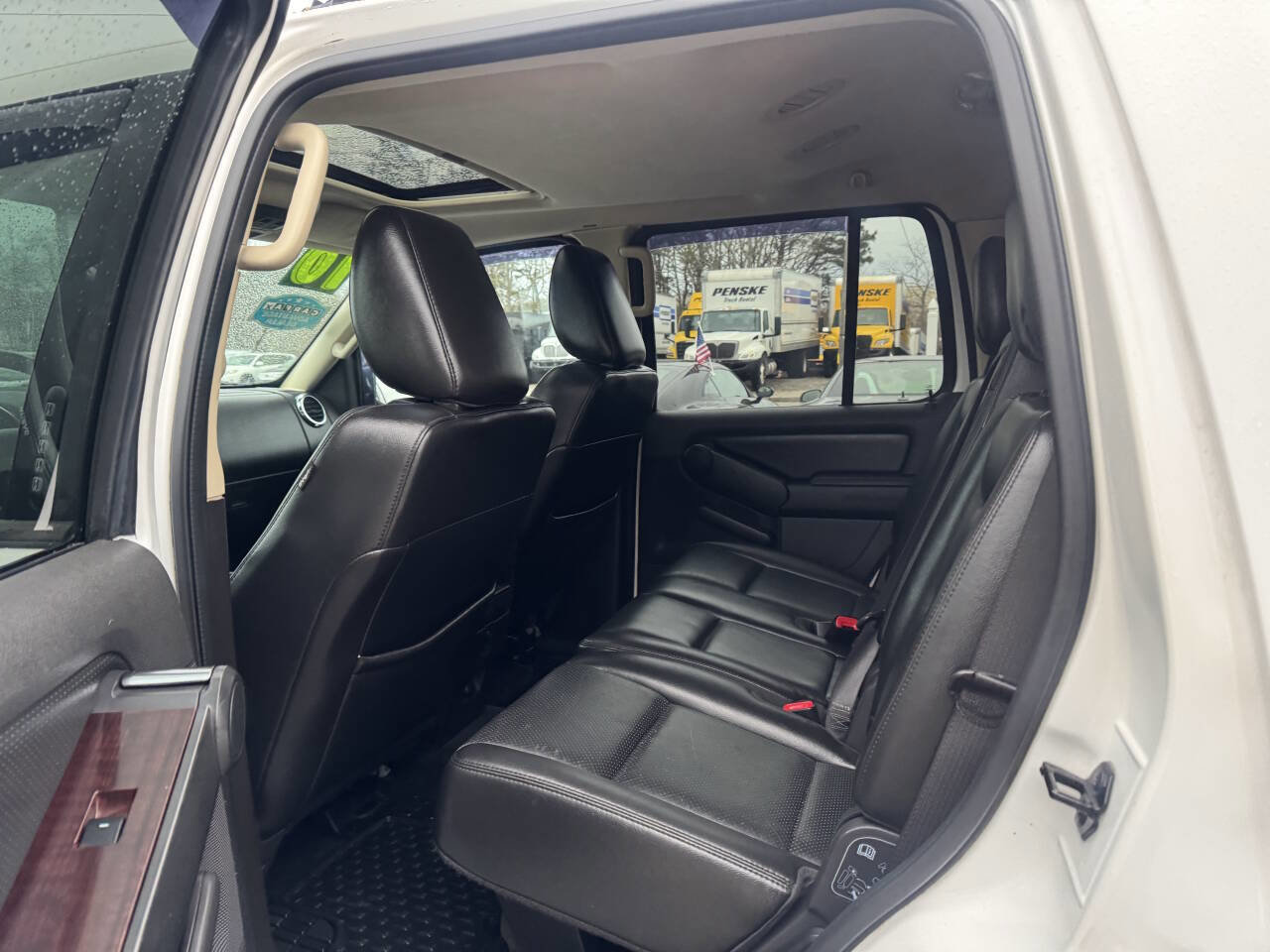 Used 2010 Ford Explorer Limited image 27