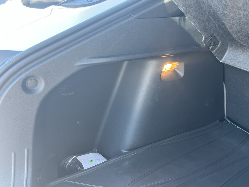 Used 2025 Buick Envista Avenir FWD image 32