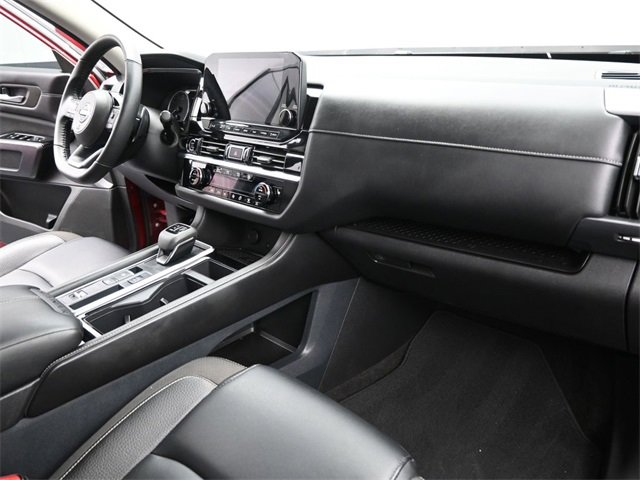 Used 2024 Nissan Pathfinder SL image 26