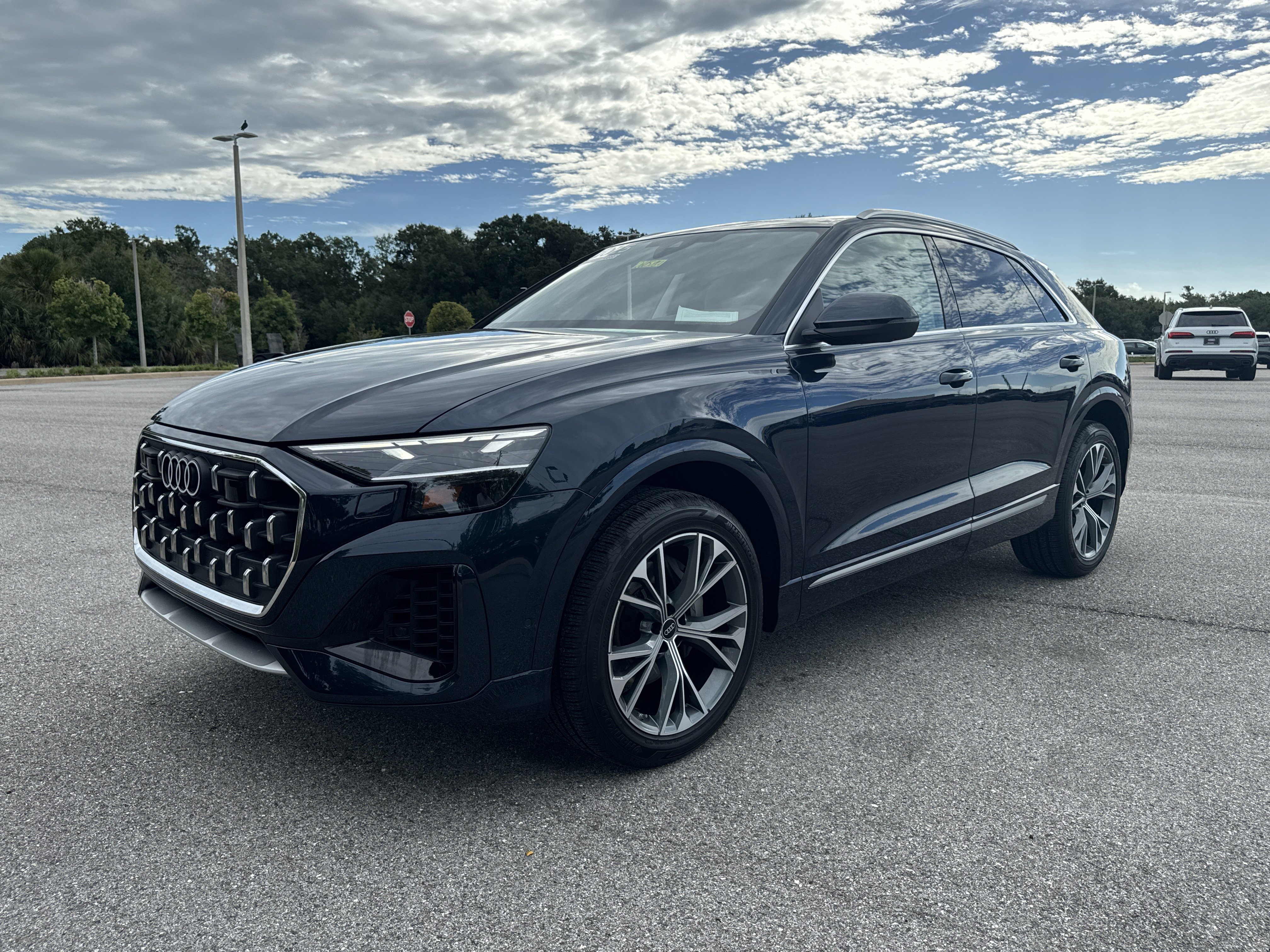 Certified 2025 Audi Q8 Premium Plus AWD/4WD image 8