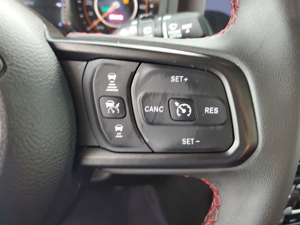 Used 2025 Jeep Wrangler Unlimited Rubicon AWD/4WD image 23