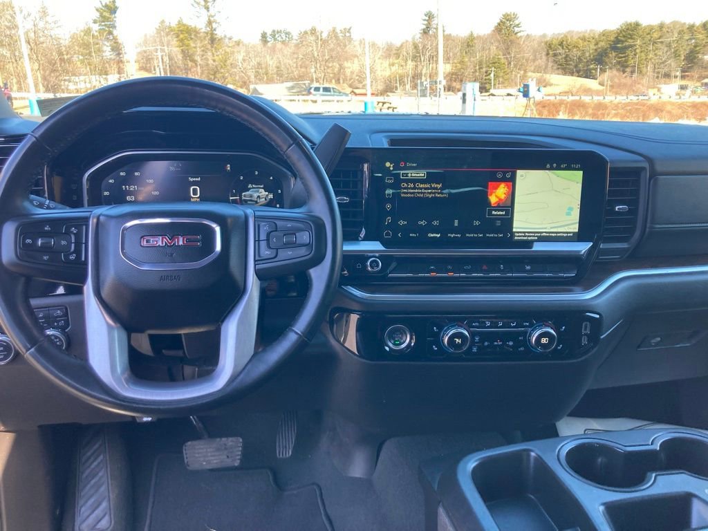 Used 2024 GMC Sierra 1500 SLT AWD/4WD image 16