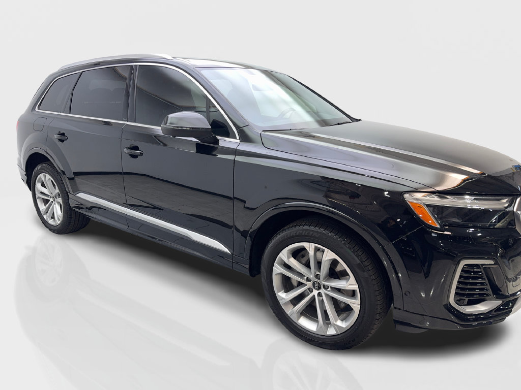 Used 2025 Audi Q7 3.0T Premium Plus AWD/4WD image 14
