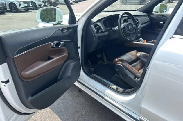 Used 2024 Volvo XC90 B6 Ultimate w/ Protection Package Premier AWD/4WD image 5