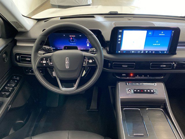 New 2025 Lincoln Aviator AWD w/ Jet Appearance Package image 11