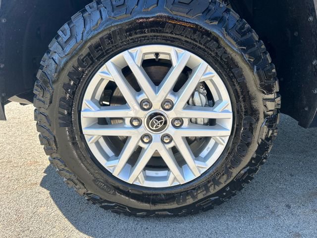 Used 2023 Toyota Tundra SR5 w/ SR5 Premium Package image 28