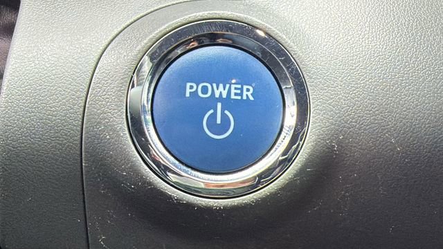 Used 2019 Toyota Avalon XLE image 30