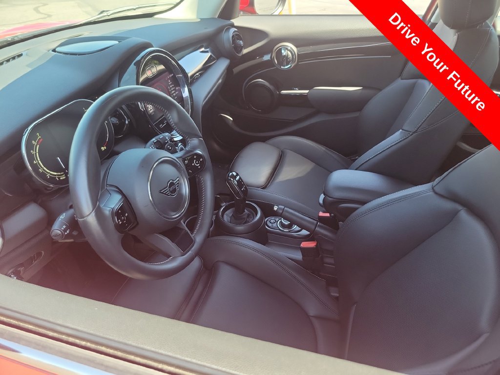 Used 2024 MINI Cooper S FWD image 3