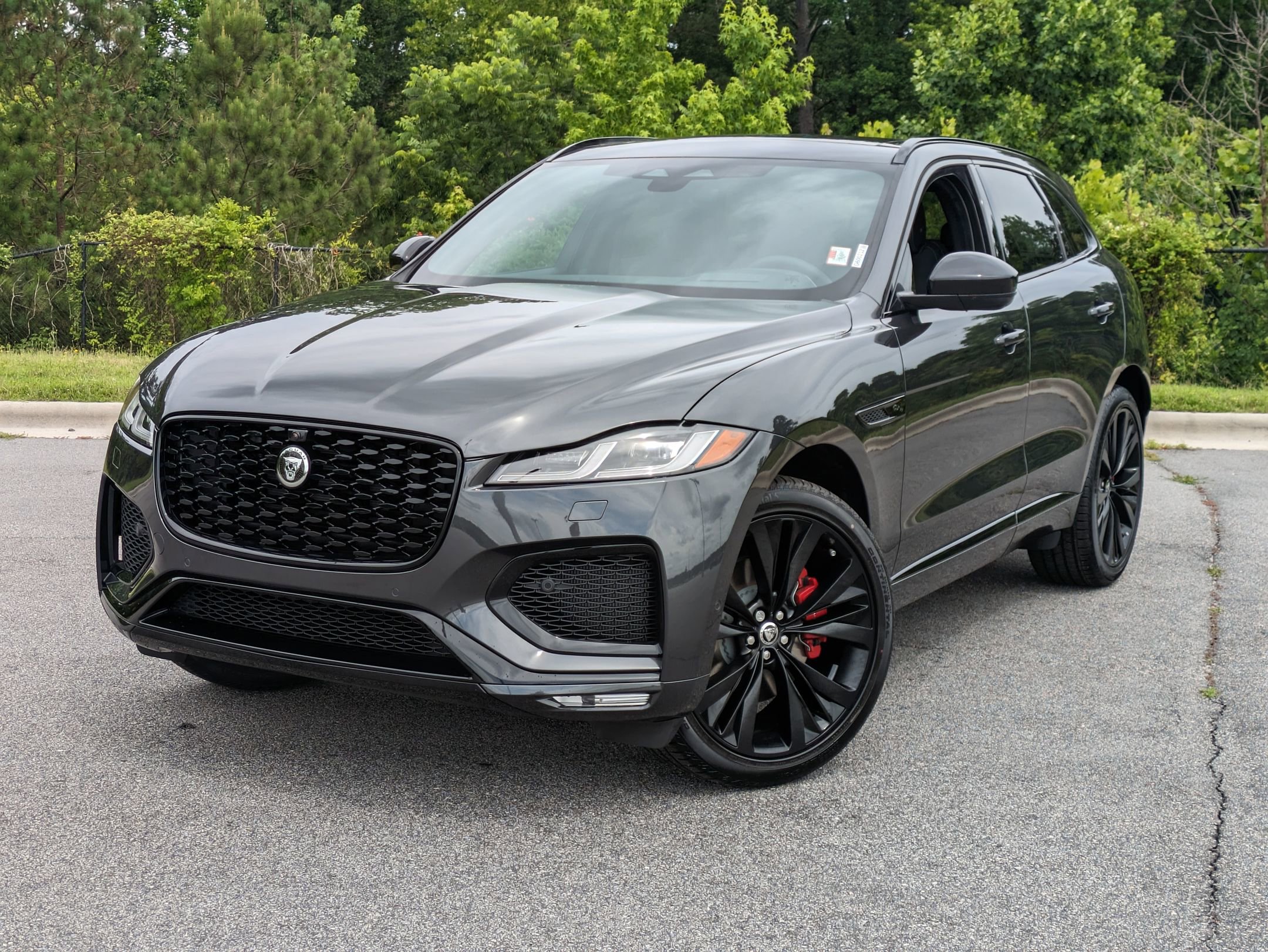New 2026 Jaguar F-PACE R-Dynamic S image 2