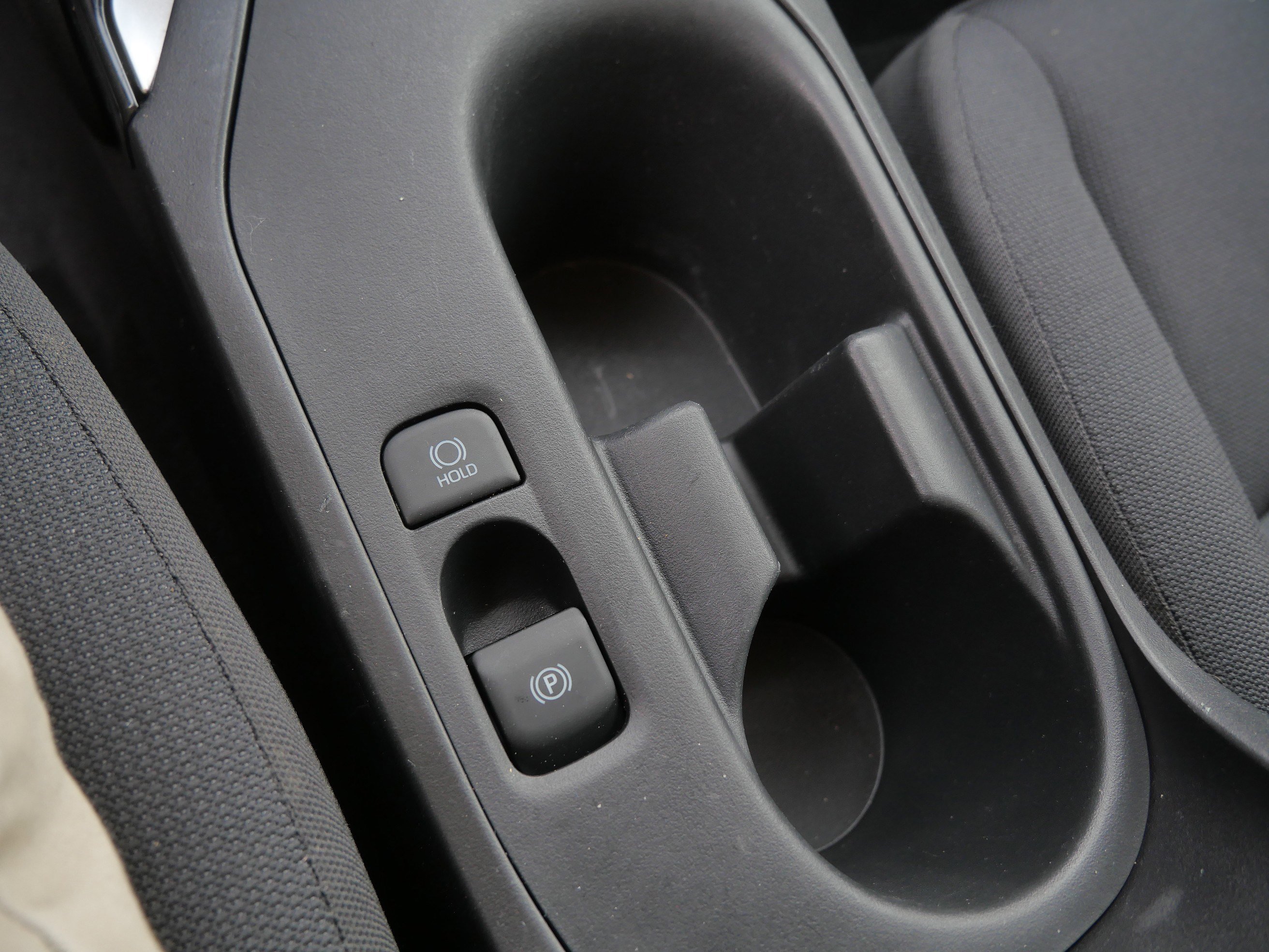 Certified 2025 Toyota Corolla LE FWD image 30