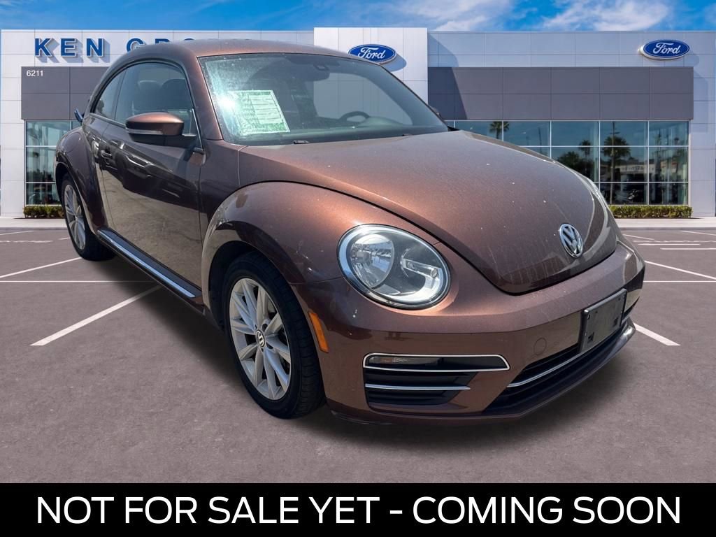 Used 2017 Volkswagen Beetle 1.8T SE FWD image 1
