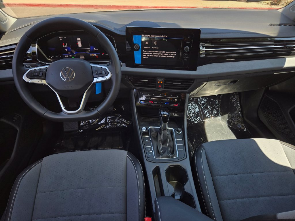New 2027 Volkswagen Jetta SE FWD image 6