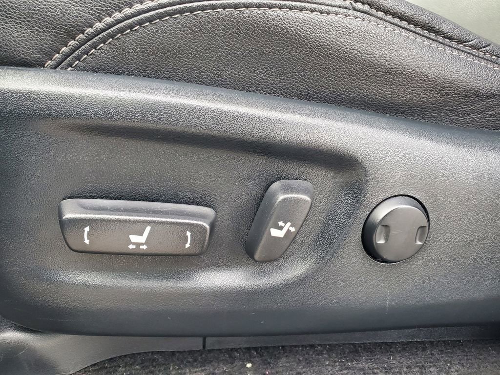 Used 2018 Toyota 4Runner SR5 Premium image 6