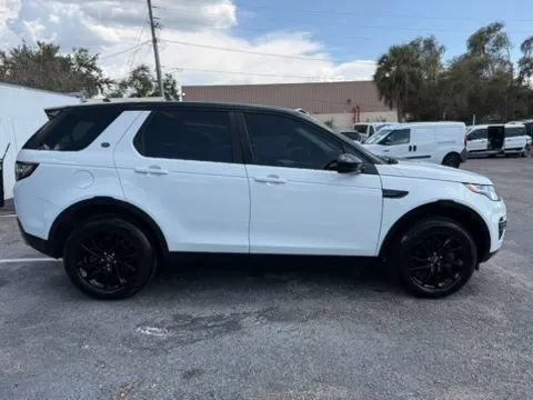Used 2016 Land Rover Discovery Sport SE AWD/4WD image 5