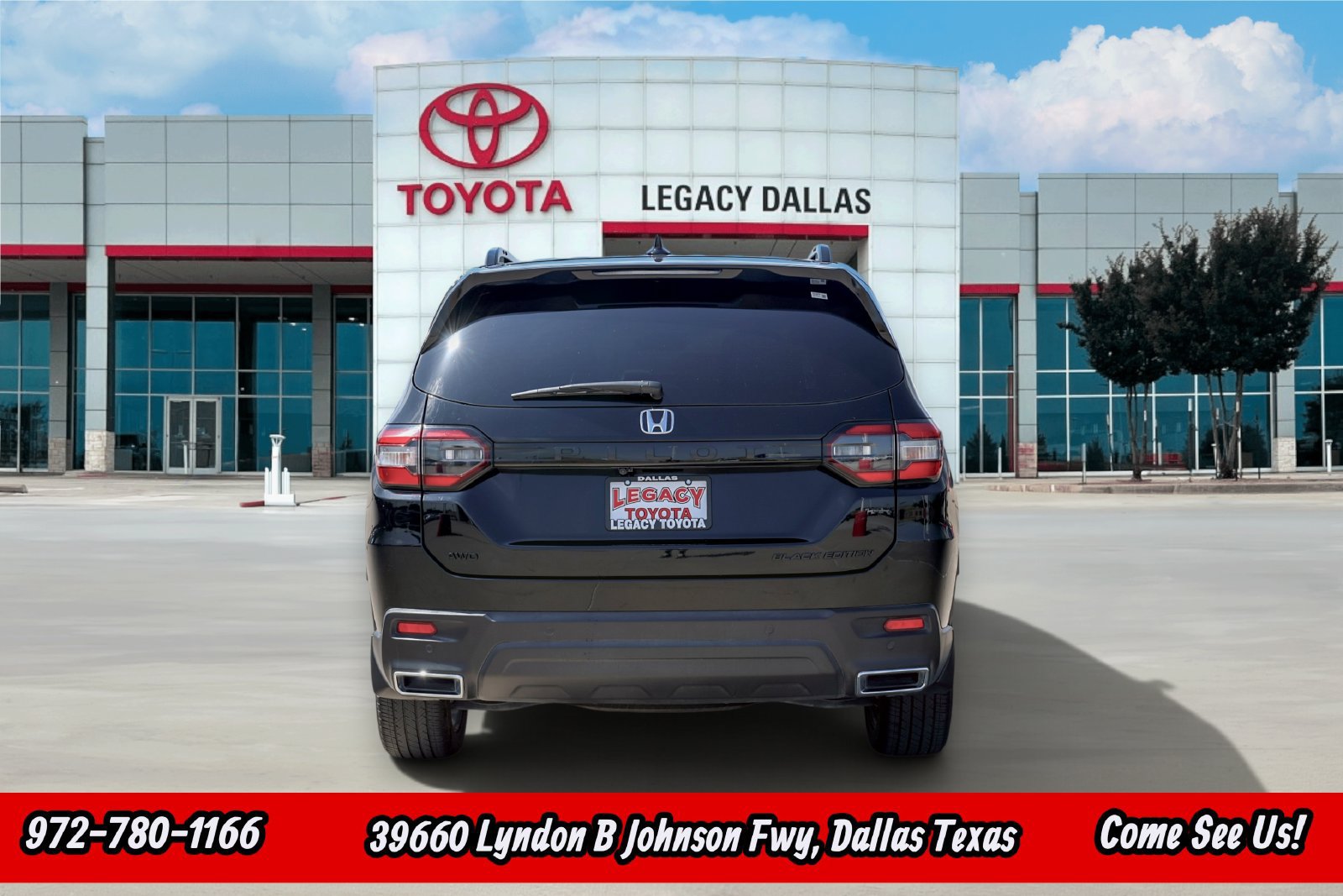 Used 2025 Honda Pilot Black Edition image 9
