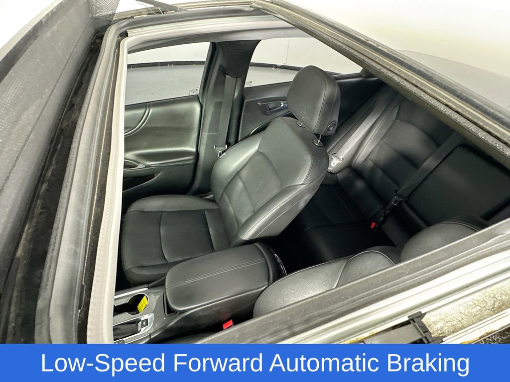 Used 2019 Chevrolet Malibu Hybrid w/ Leather Package image 29