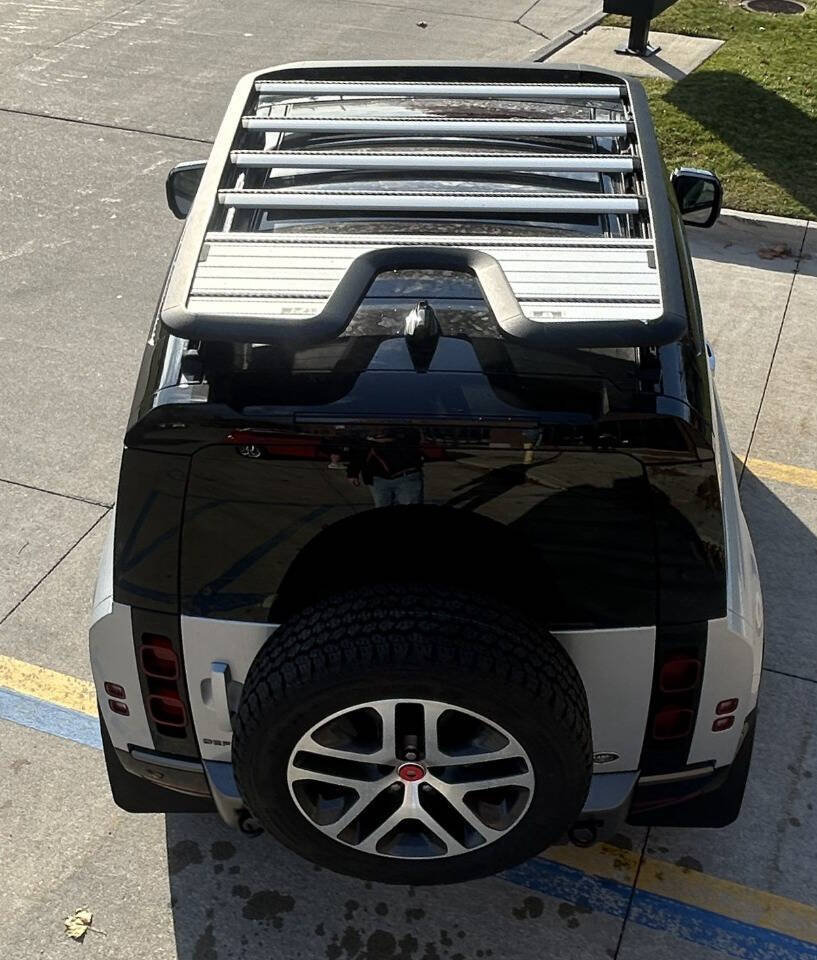Used 2022 Land Rover Defender 90 X-Dynamic S image 13