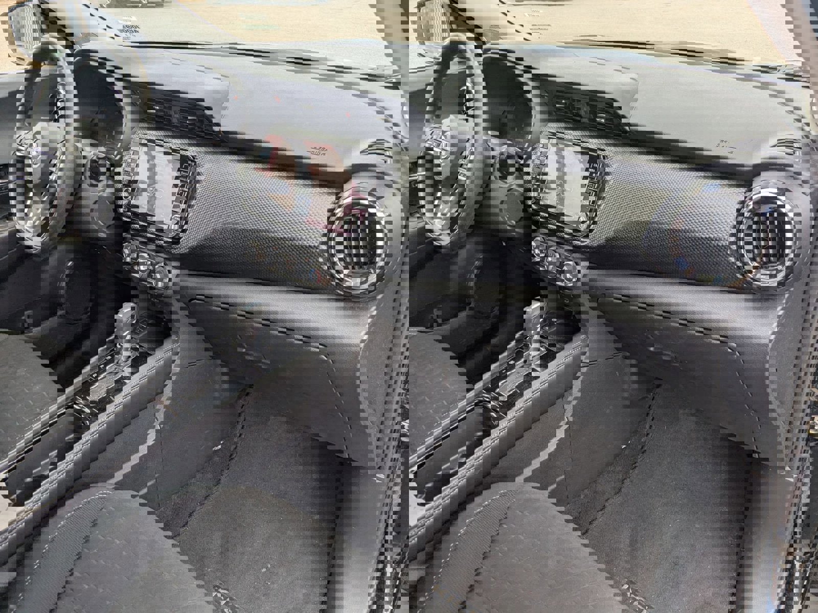 Used 2024 Nissan Kicks SV image 58