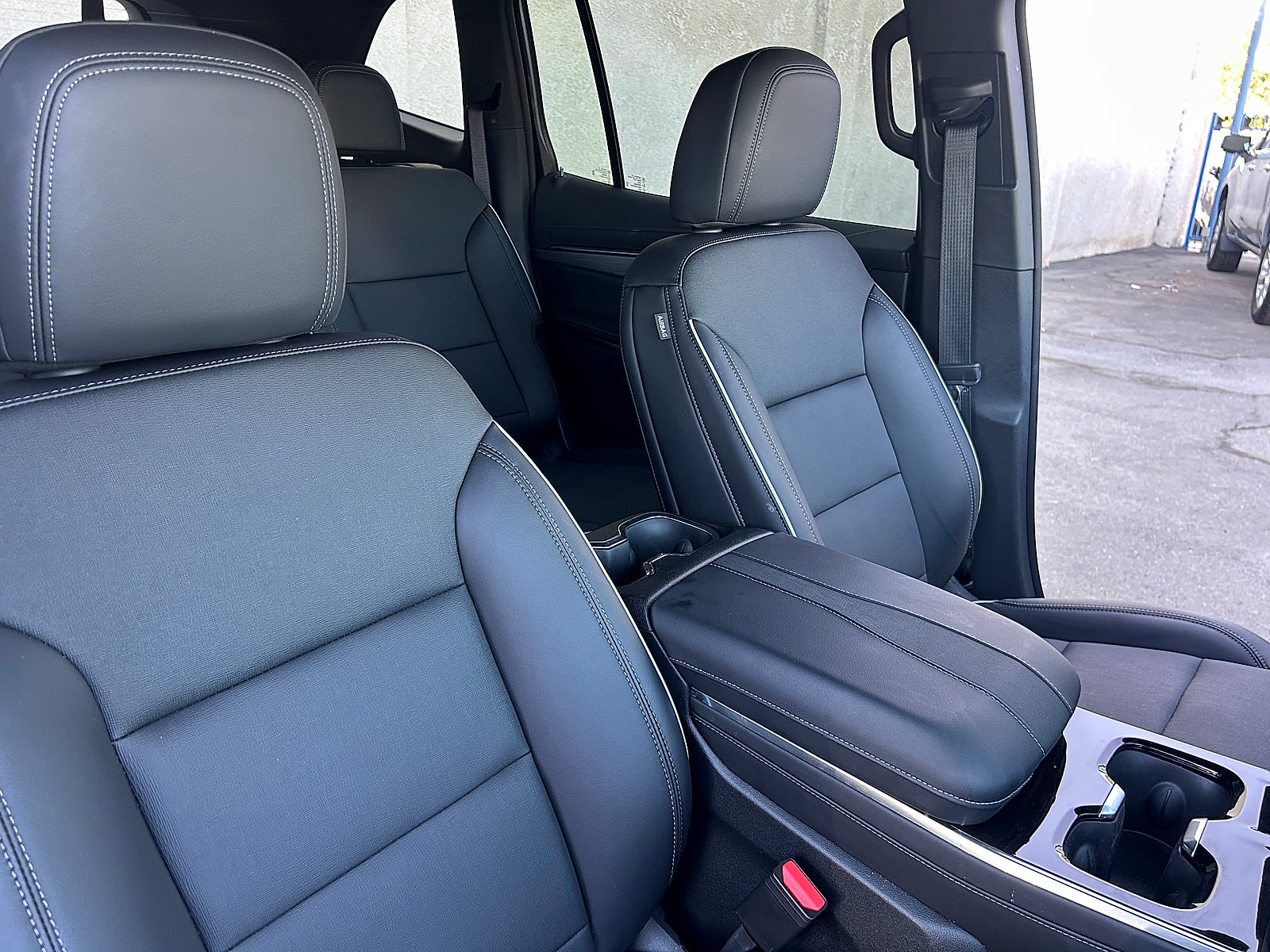 Used 2026 Buick Enclave Preferred FWD image 37