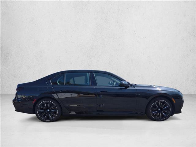 Certified 2023 BMW i7 xDrive60 AWD/4WD image 4