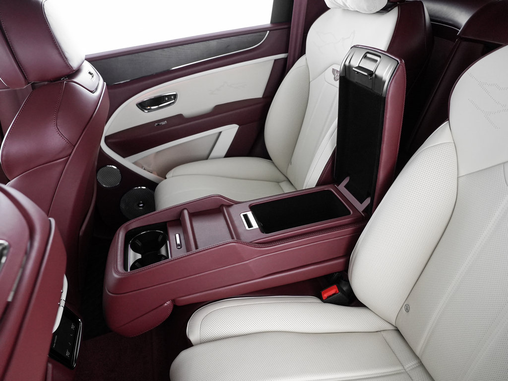 New 2027 Bentley Bentayga AWD/4WD image 30
