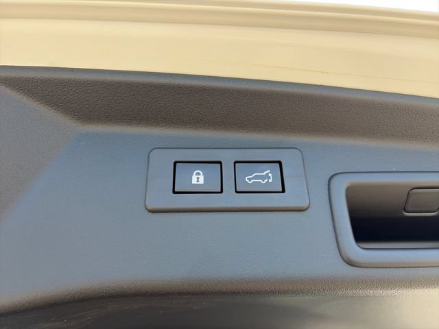 Certified 2026 Subaru Outback Premium w/ Premium/Limited Package AWD/4WD image 22