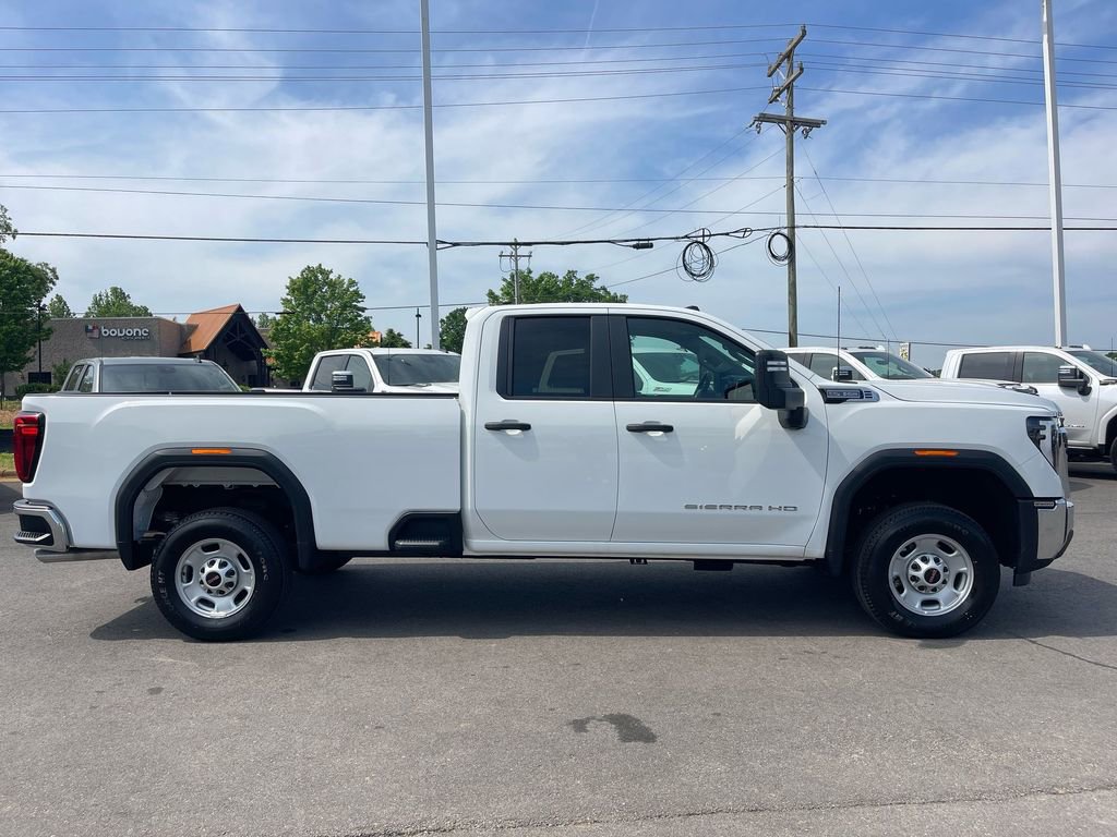 Used 2024 GMC Sierra 2500 Pro w/ Convenience Package image 6