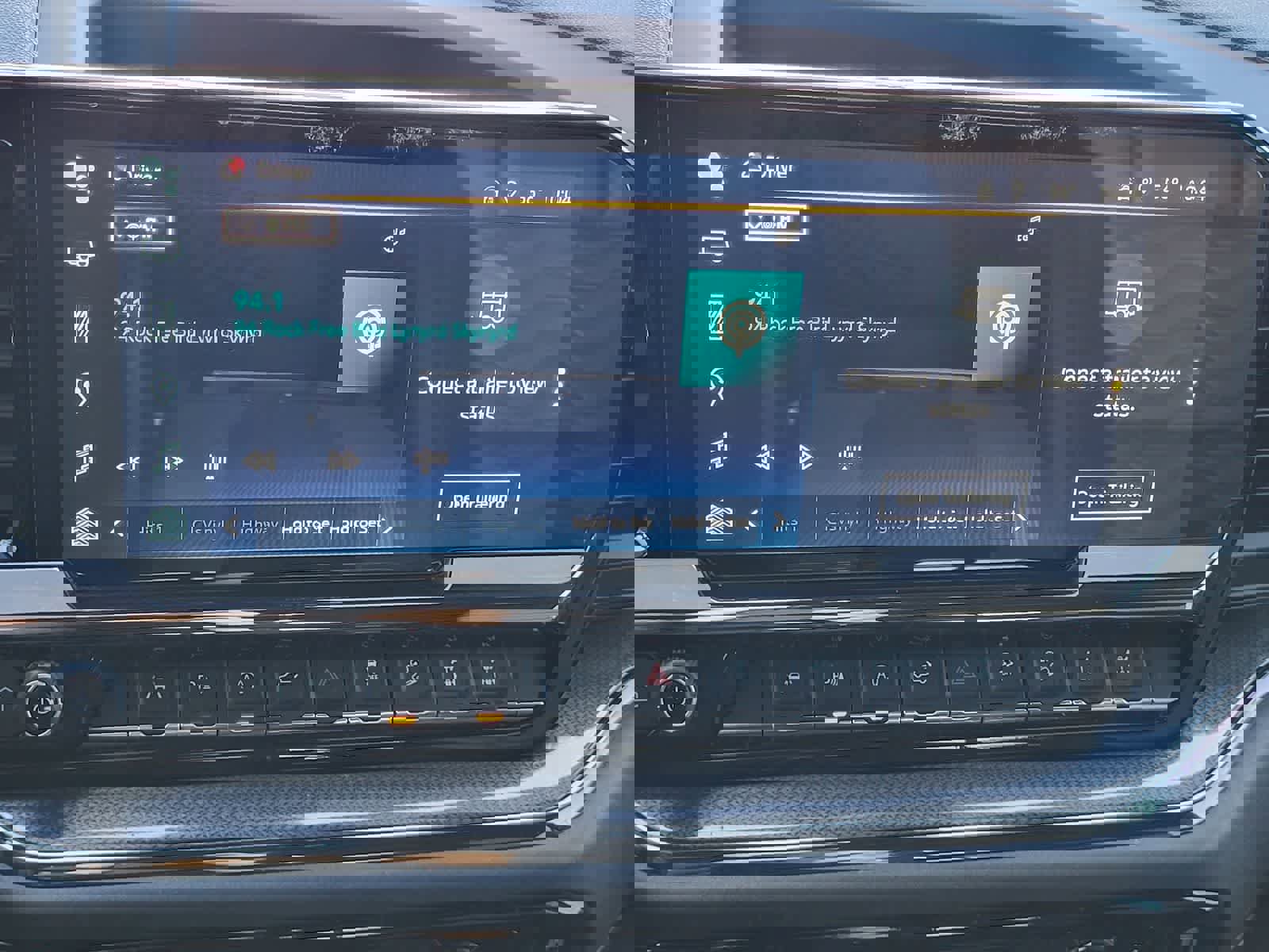 Used 2023 Chevrolet Silverado 1500 ZR2 w/ Technology Package image 19