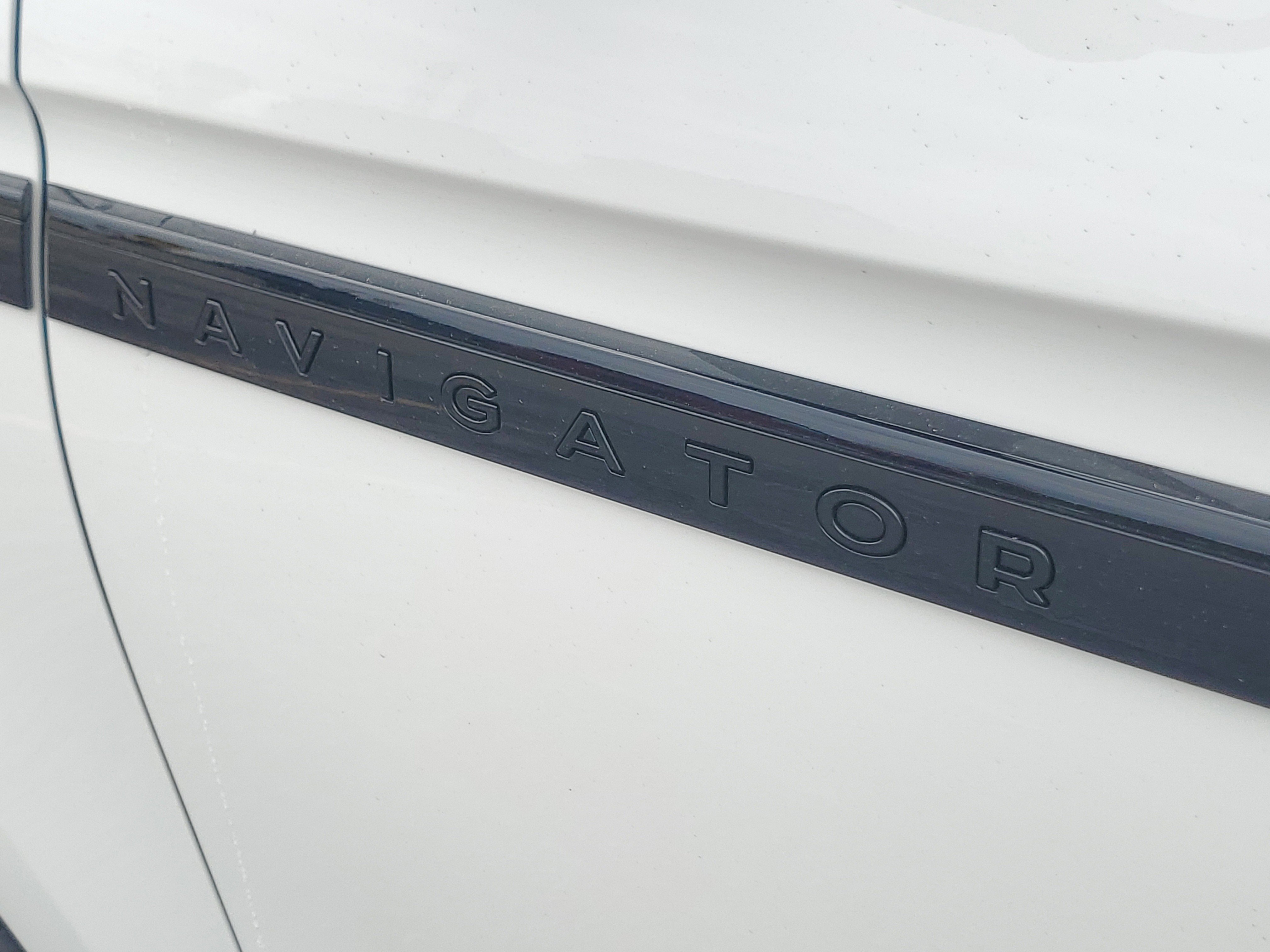 New 2026 Lincoln Navigator Reserve AWD/4WD image 7