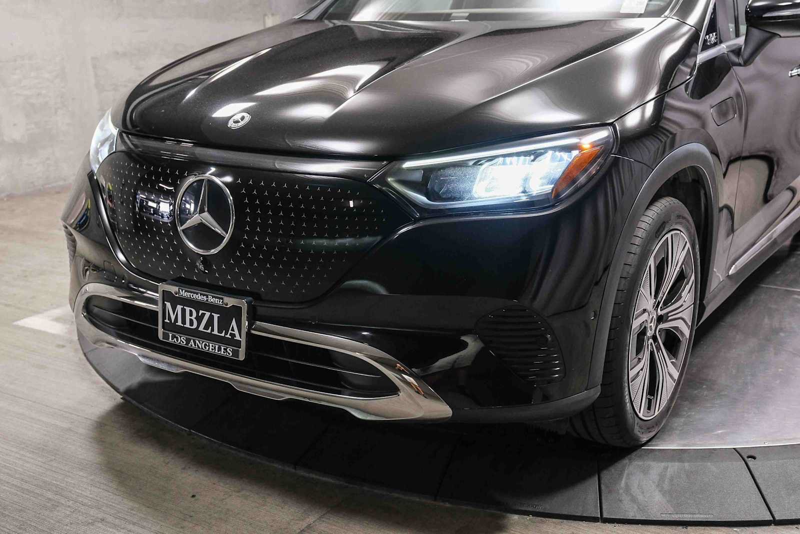 Certified 2023 Mercedes-Benz EQE 350+ 4MATIC SUV image 11